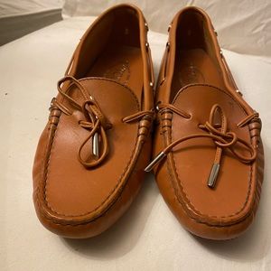 New Tod’s leather loafers size 9 - never worn